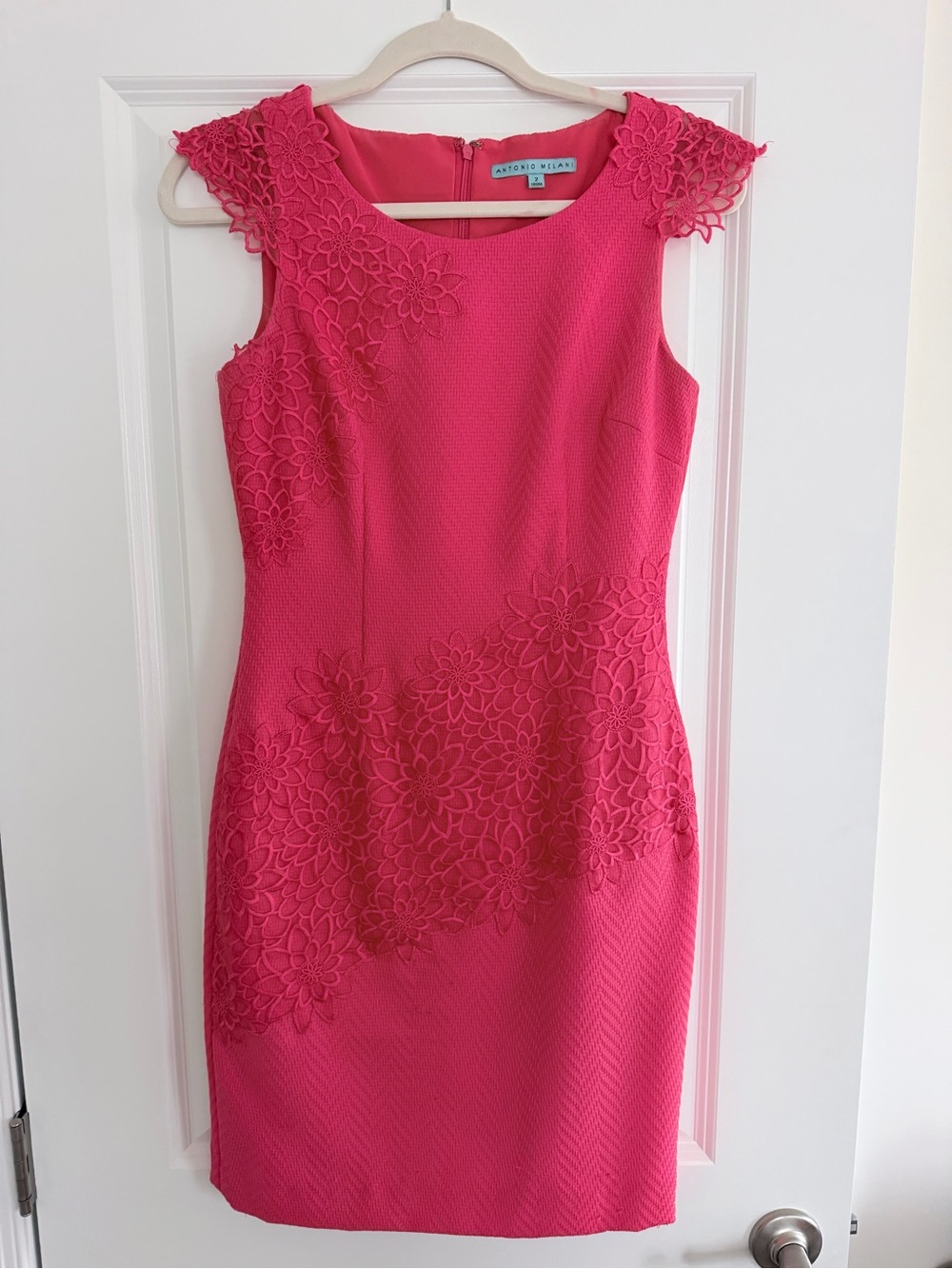 ANTONIO MELANI Fuchsia Floral Lace Sheath Dress